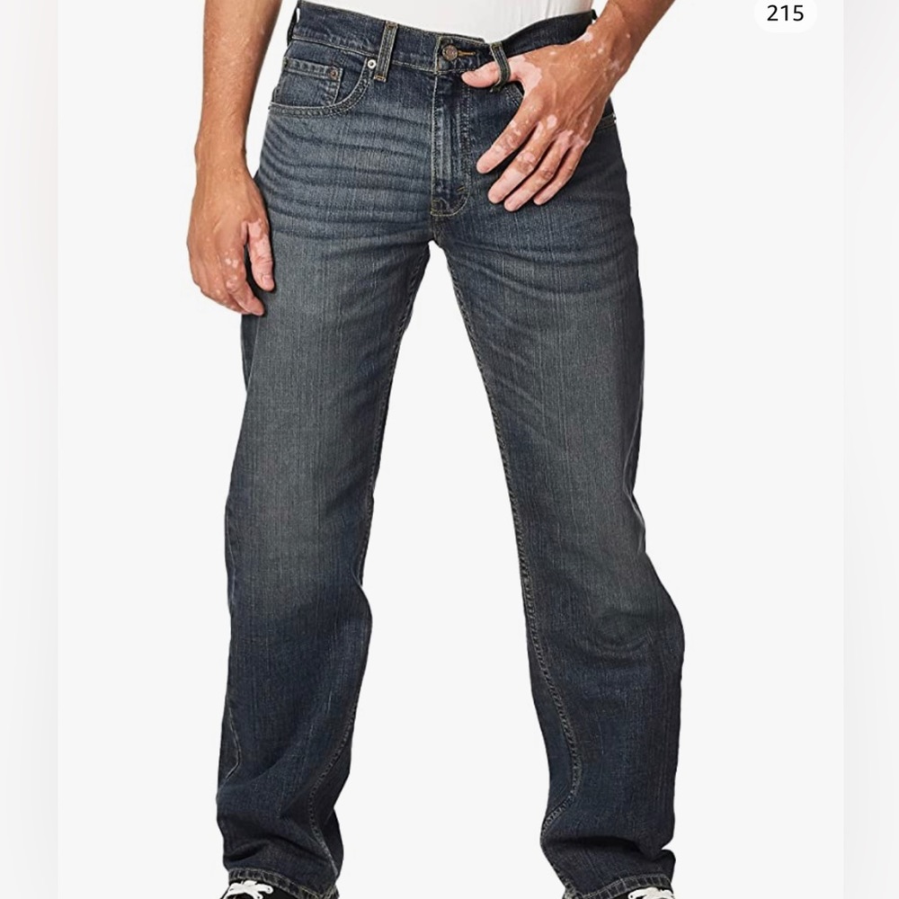 signature Levi’s Good relaxed fit jeans - nwt
